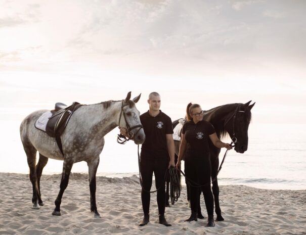 2021-10-18 21.47.59-1