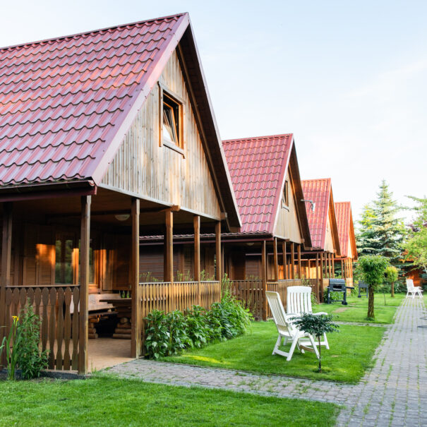 Domki letniskowe w Sarbinowie z tarasem i ogrodem - Ranczo w Dolinie